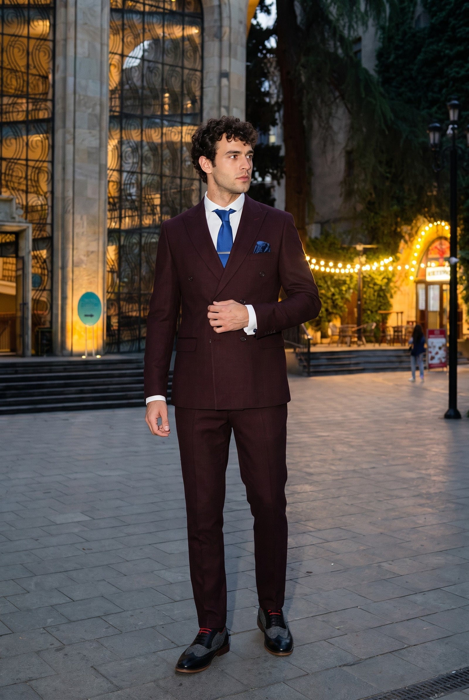 Look #733 styled with Regent - Мъжки бордо костюм от 2 части с двойно закопчаване