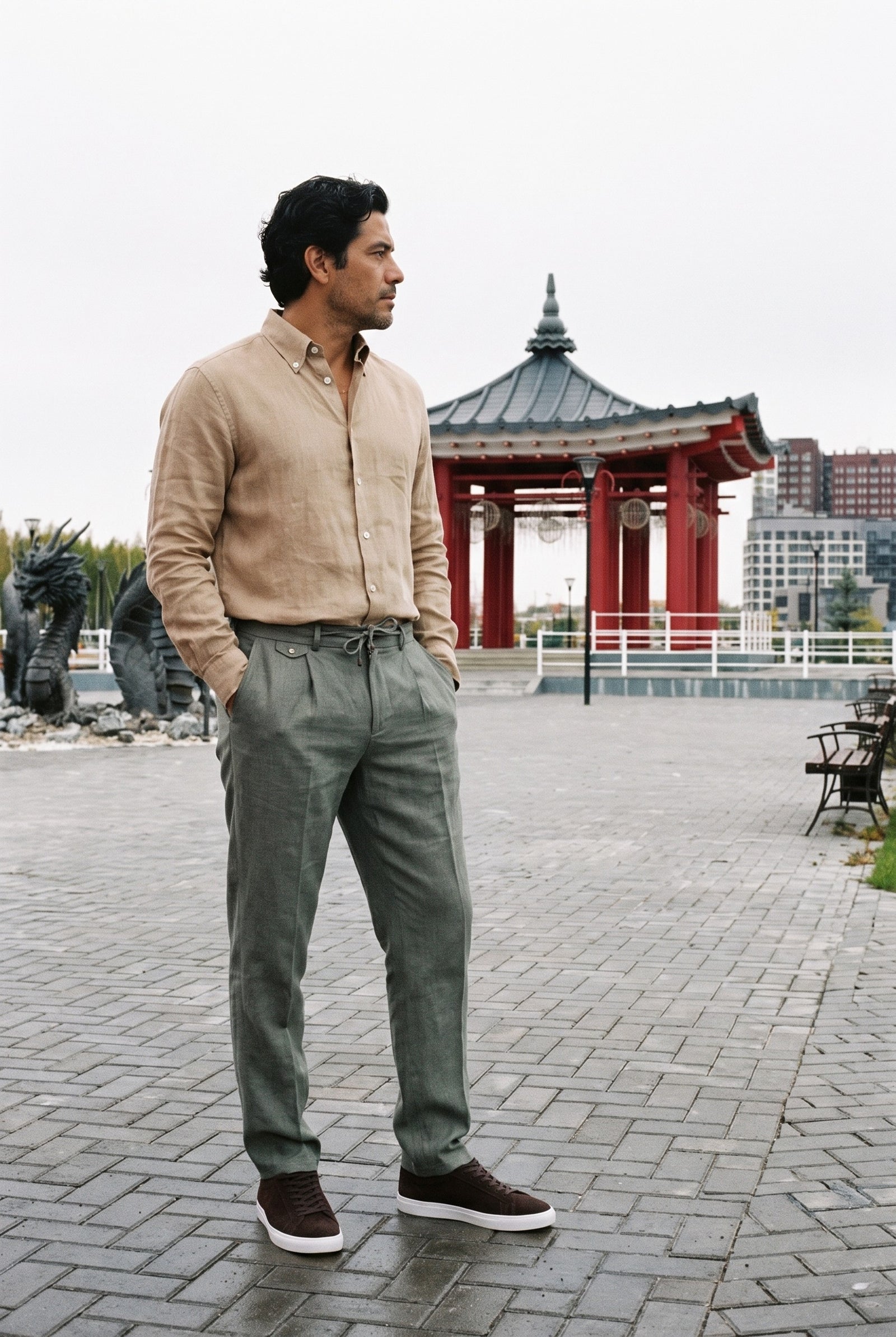 Look #1030 styled with Мъжки плисирани панталони с връзки в цвят салвия, 100% лен, свободна права кройка
