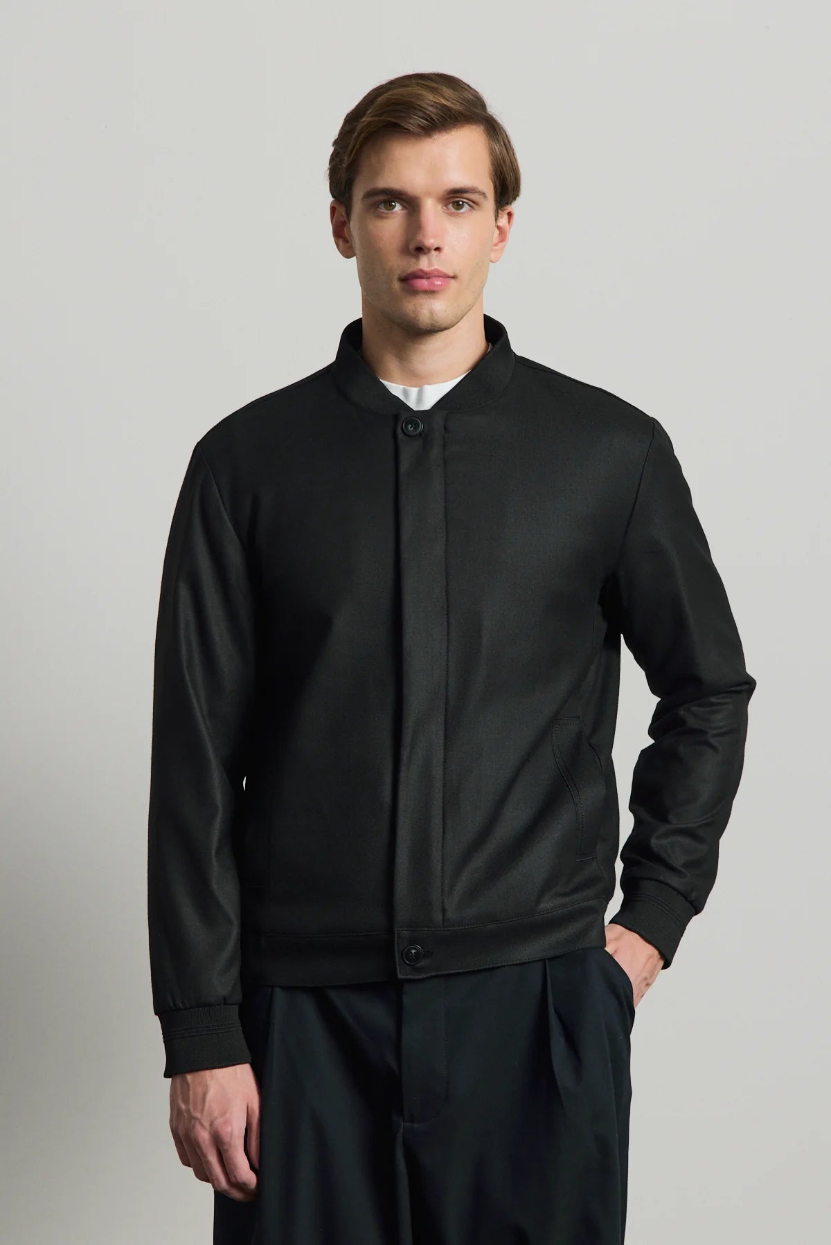Мъжко черно минималистично елегантно бомбър яке