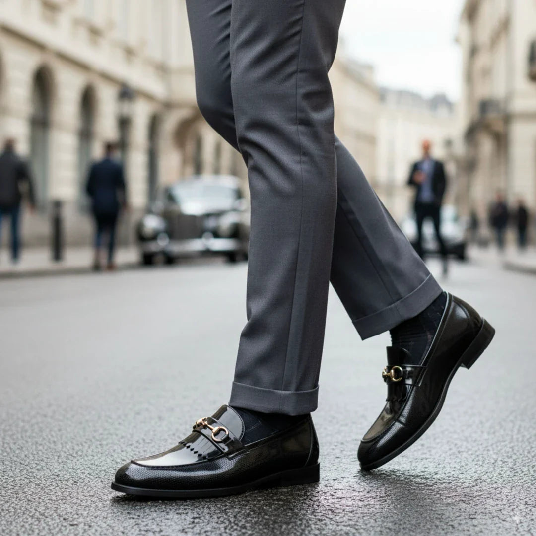 Мъжки черни лачени мокасини от полиуретан