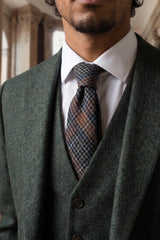 Мъжка кафява вратовръзка с каре рибена кост и вълна