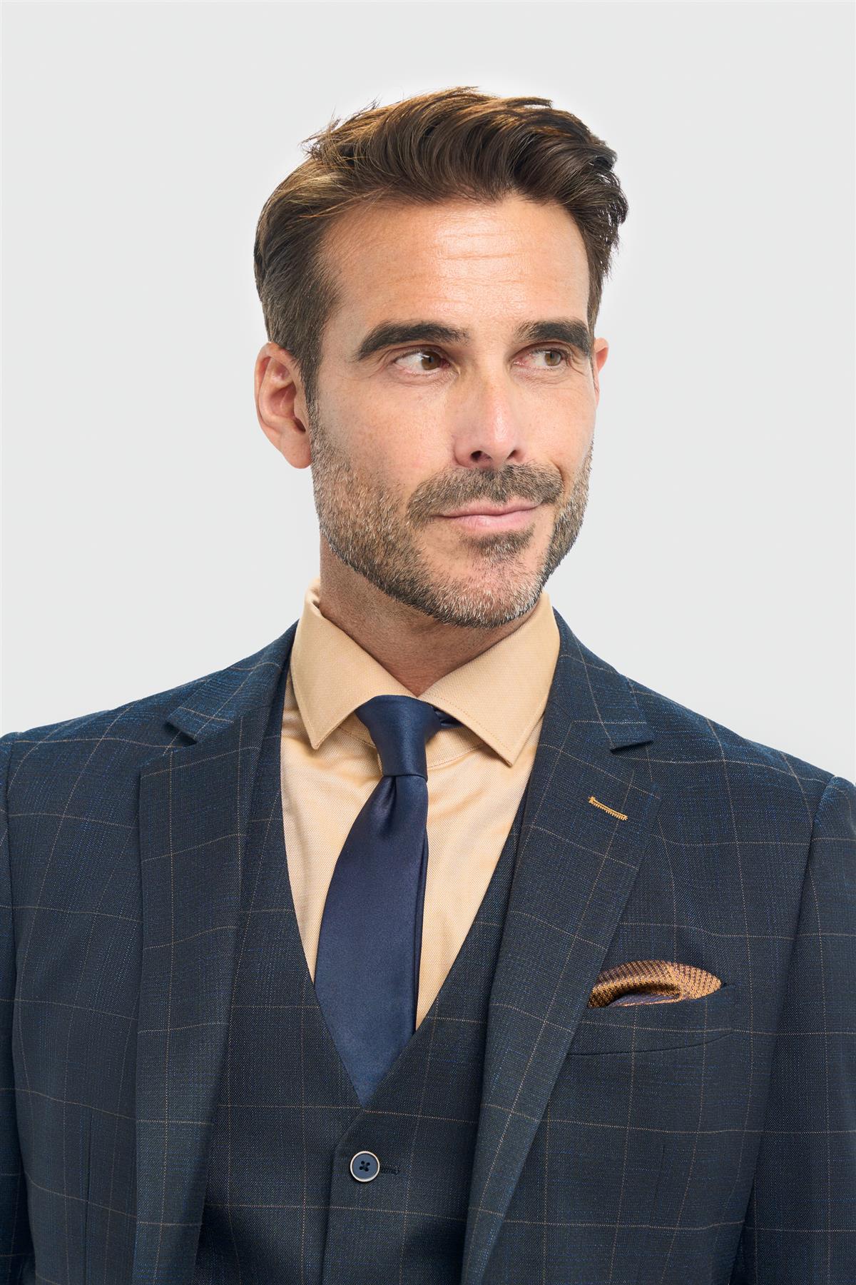 Мъжки тъмносини карирани сако с прилепнала кройка