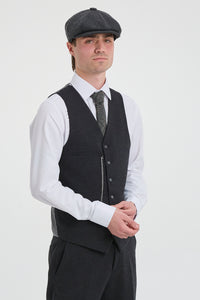 Мъжки черен винтидж костюм от 20-те години на миналия век