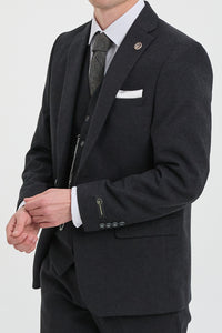 Мъжки черен винтидж костюм от 20-те години на миналия век